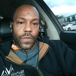 Meet your Posher, Emanuel